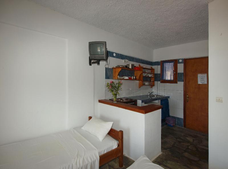 Hotel Christakis Studios Troulos Eksteriør bilde